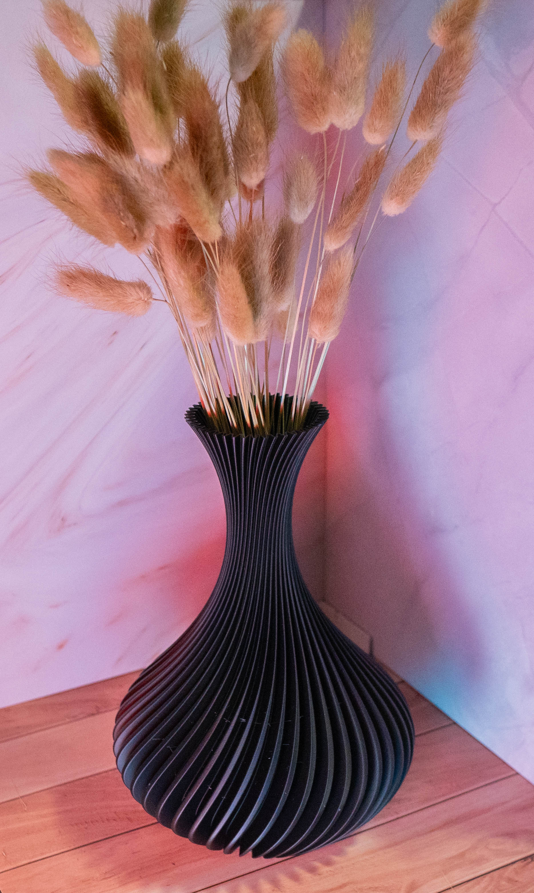Spiral Vase — Matte Black Sculptural Decor