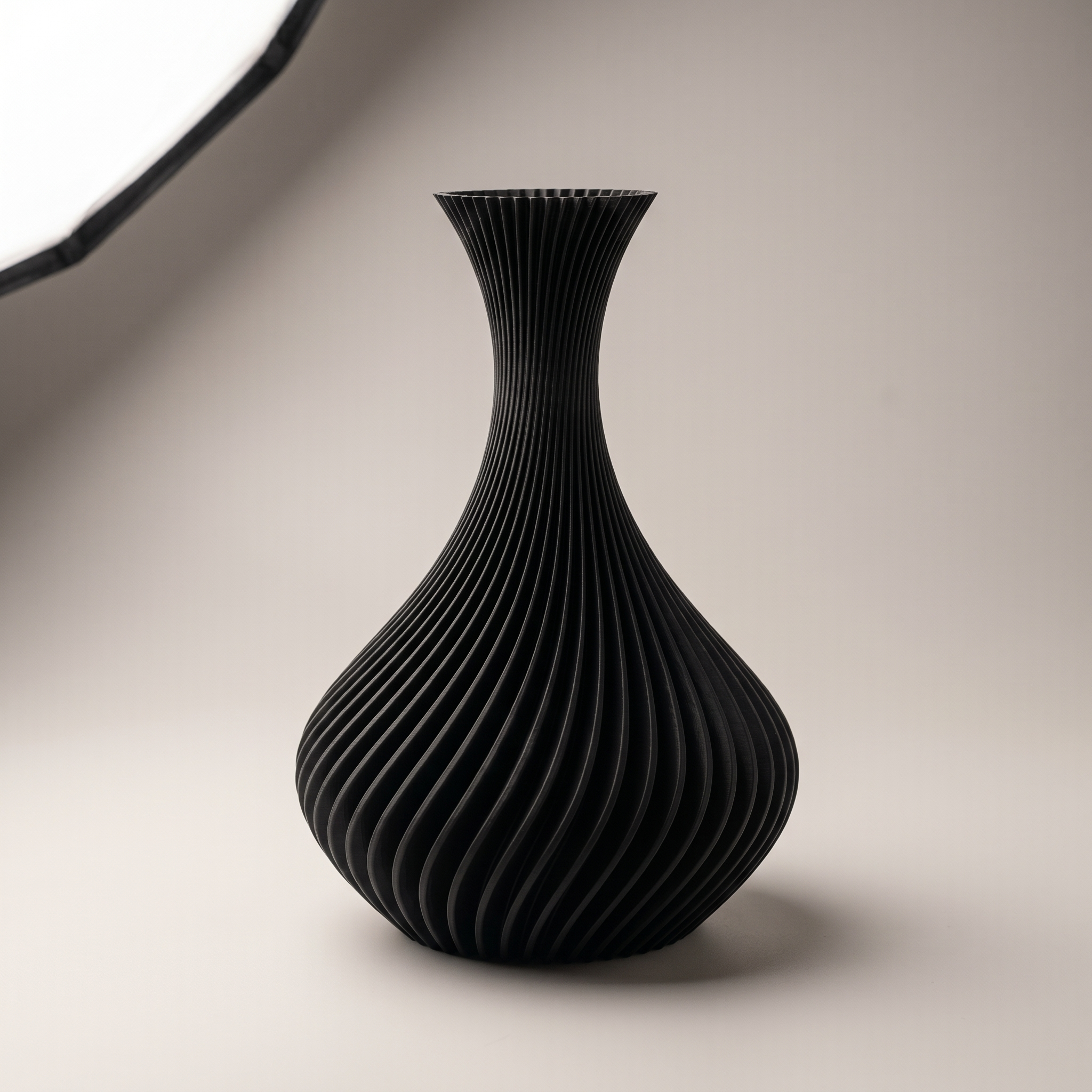Spiral Vase — Matte Black Sculptural Decor